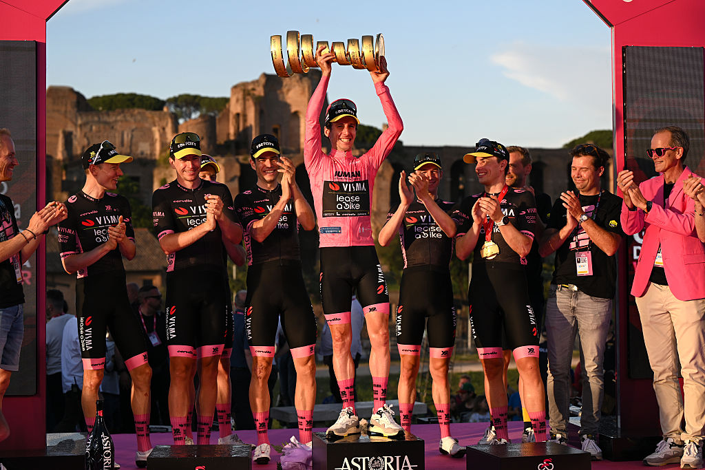 'Our Giro was like an empty ketchup bottle, we kept shaking and then suddenly everything came out' - Wout van Aert finds perfect Giro d'Italia simile 