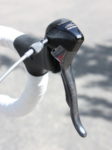 The Ultegra STI Dual Control levers continue to offer good value but the supplemental Jagwire adjusters have an annoying tendency to drop cable tension during a ride