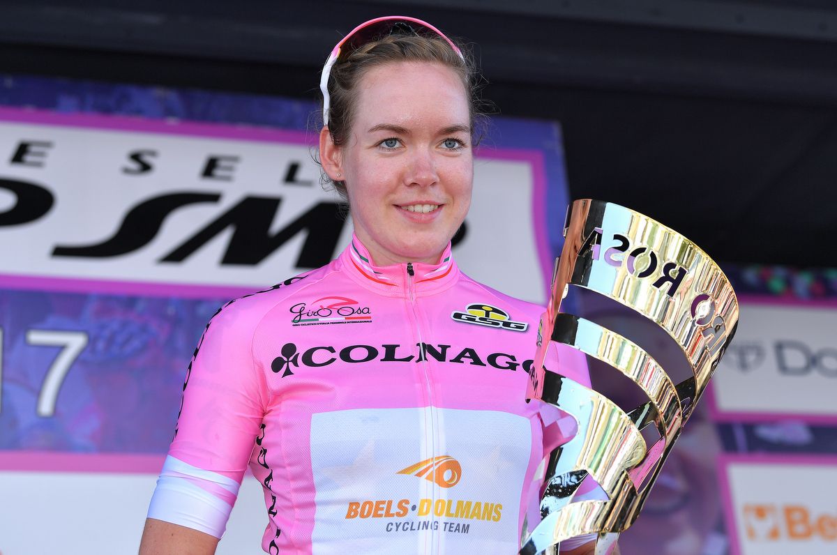 Anna van der Breggen (Boels-Dolmans) with her trophy