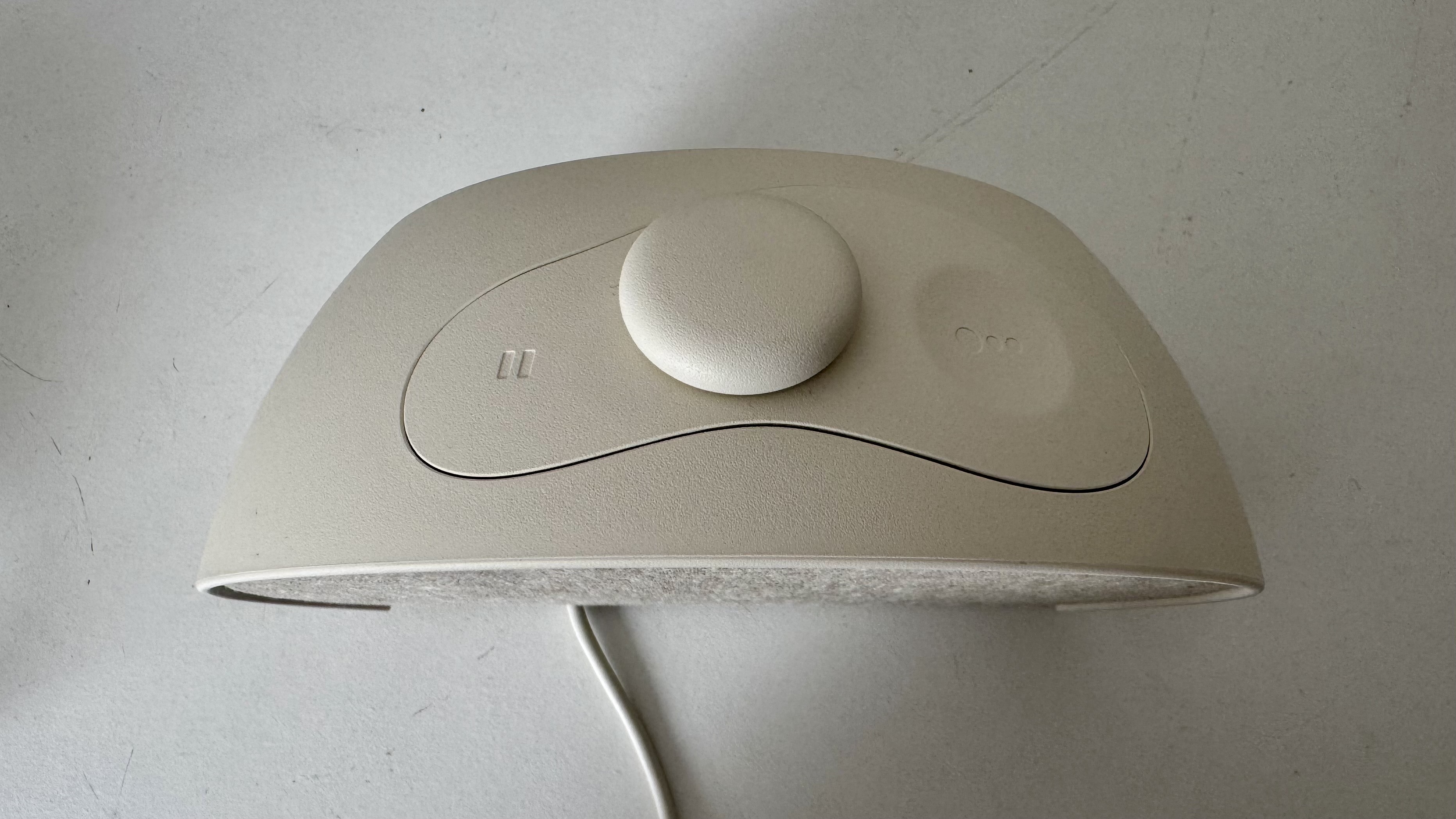 Buttons on the Hatch Restore 3 sunrise alarm clock