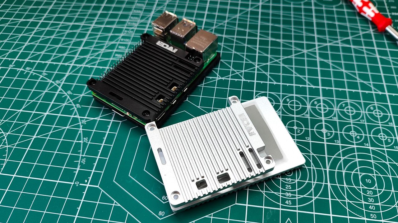 EDATec Pi 5 Cases