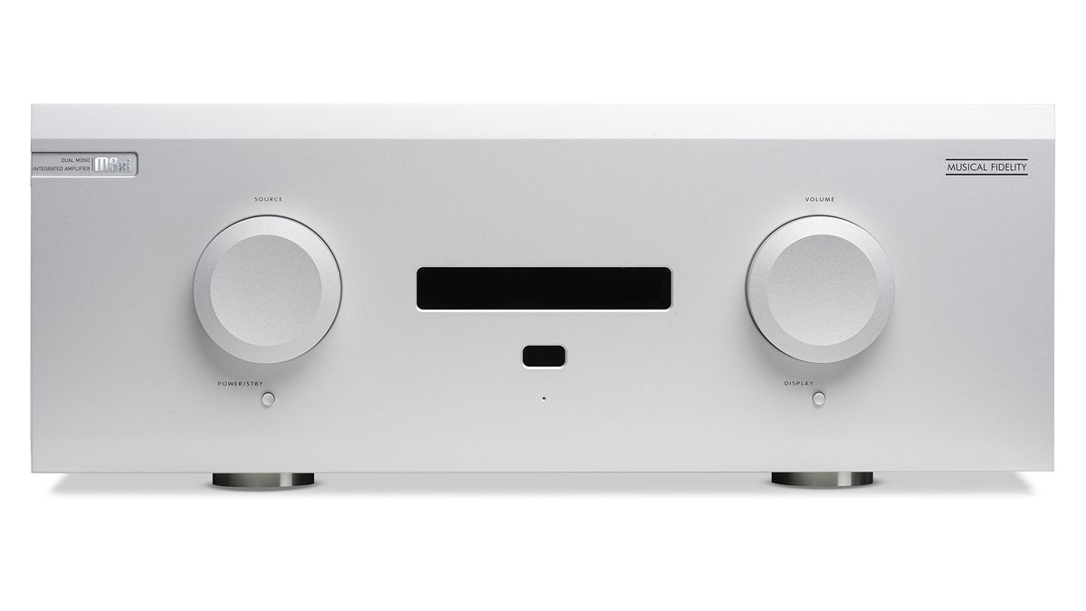 High end integrated amplifier: Musical Fidelity M8xi