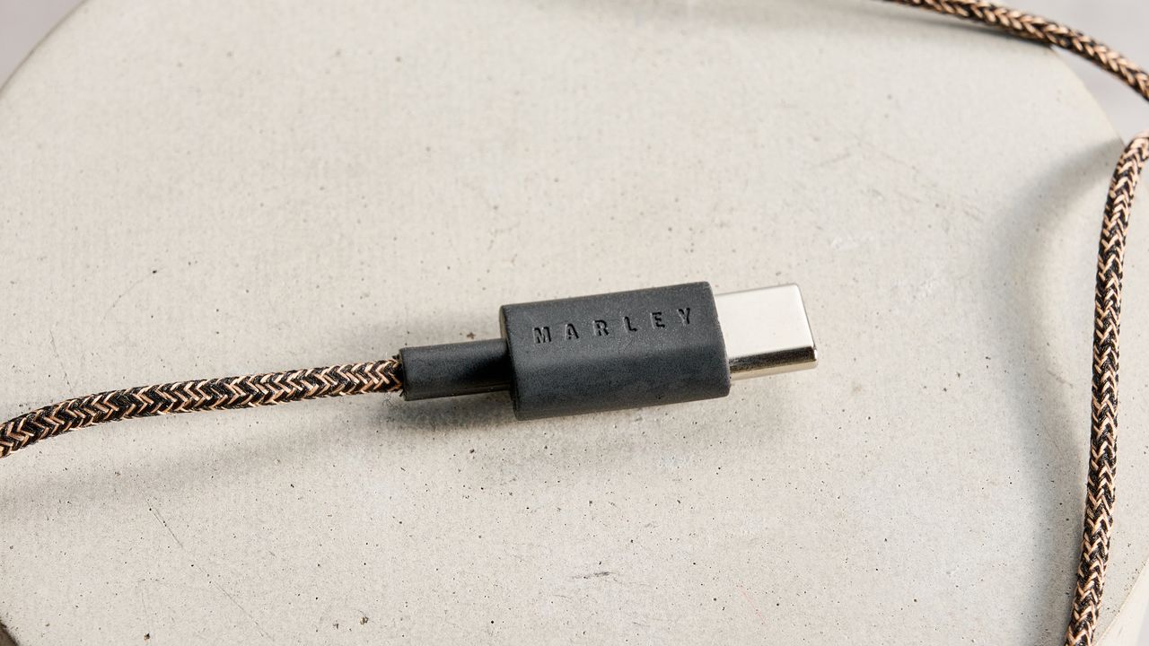 USB-C connector on the House of Marley Smile Jamaica USB-C
