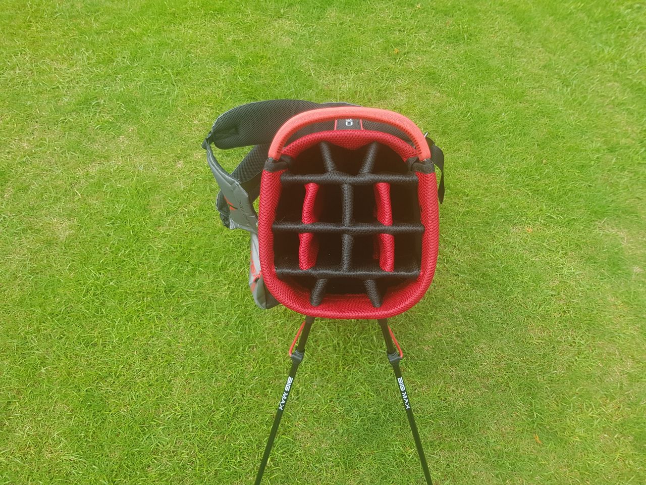 Big Max Dri Lite Hybrid 2 stand bag 14-way divider