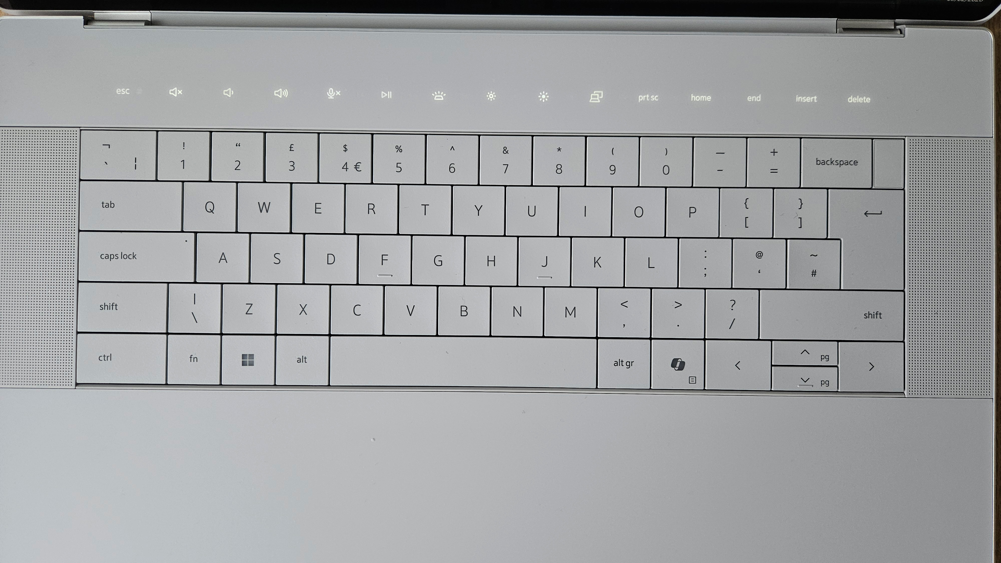 The Dell 16 Premium on a desk