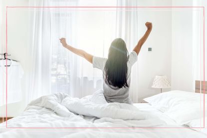 How to wake up in the morning: 15 expert-approved tips | GoodTo