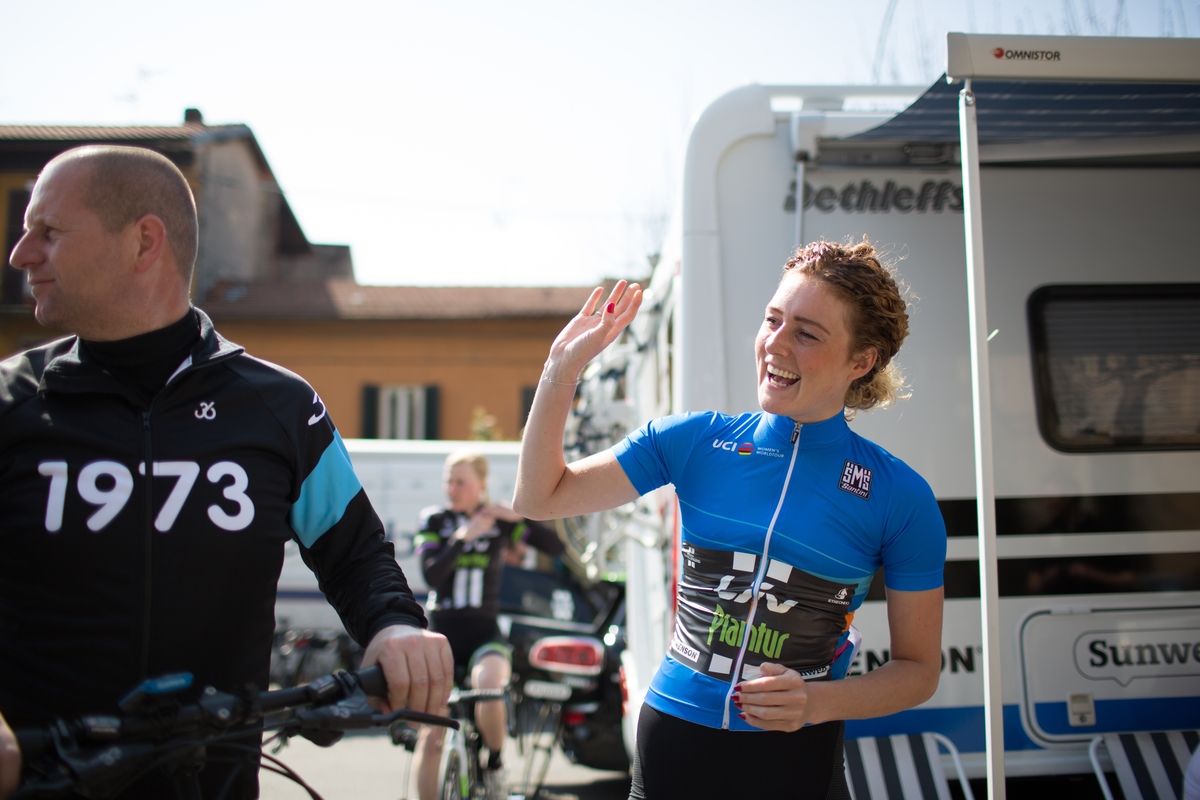 Floortje Mackaaj (Liv-Plantur Cycling Team) waves at fans before the start of Trofeo Alfredo Binda - a 123.3km road race from Gavirate to Cittiglio on March 20.