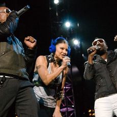 black eyed peas performing