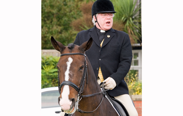 Canon-Godfrey-Hirst-Cantering-Canon.jpg