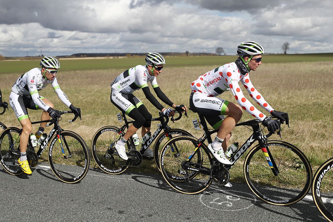 Pierre Luc Perichon (Fortuneo-Samsic) in the mountains jersey