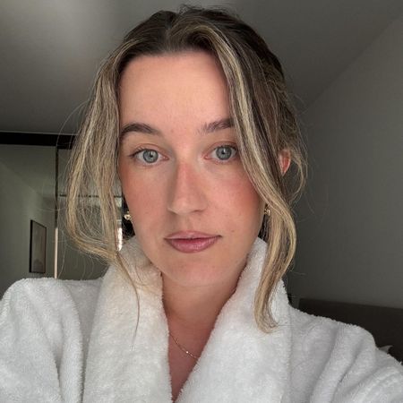 Deputy beauty editor Grace Lindsay testing a natural-looking mascara