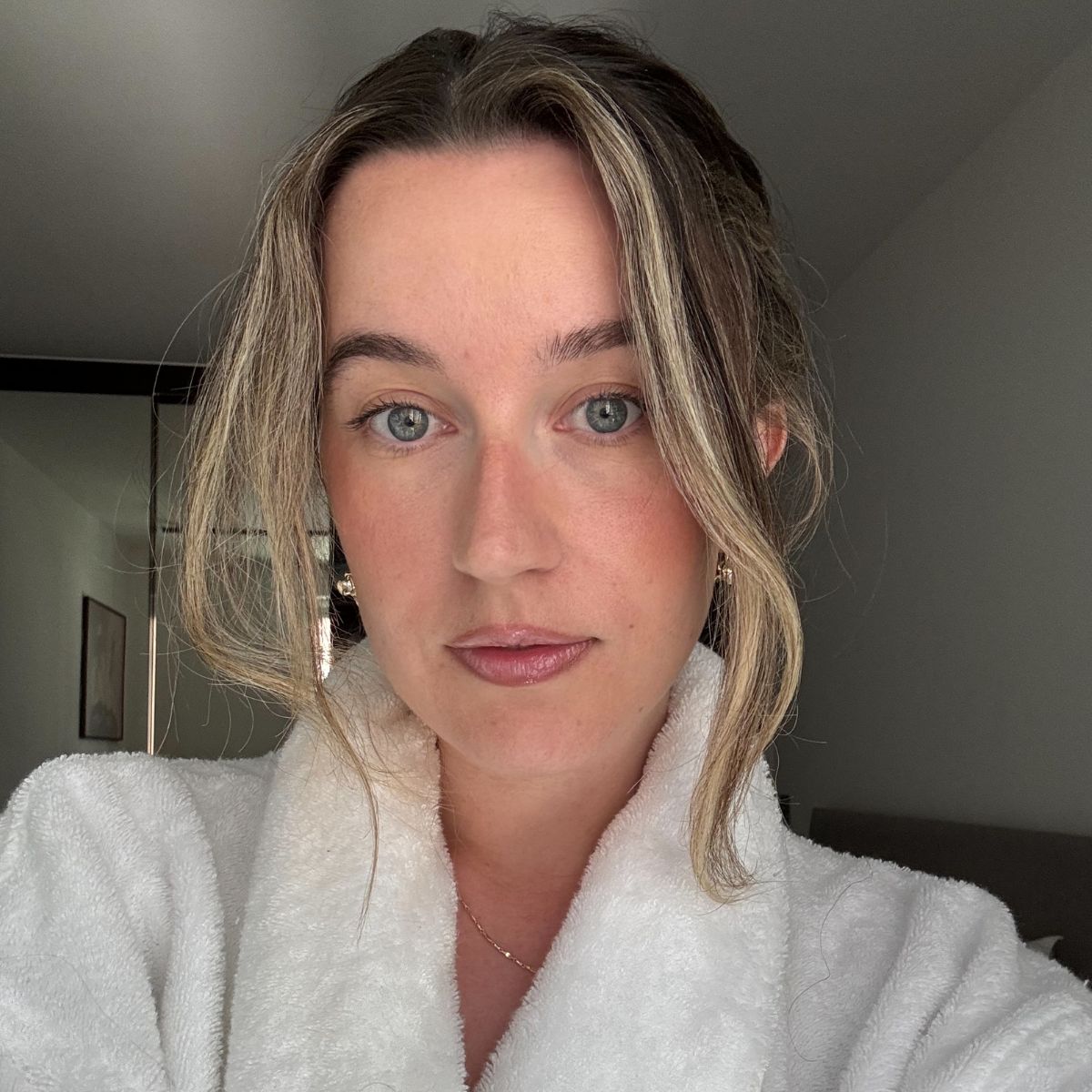 Deputy beauty editor Grace Lindsay testing a natural-looking mascara