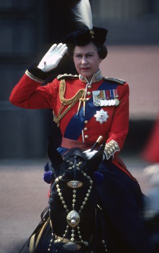 queen elizabeth best fashion 1978