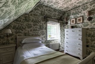 Cottage bedroom ideas - toile ceiling and walls in cottage bedroom style by Louise Jones Interiors