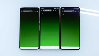 Samsung Galaxy S24 Mura effect.