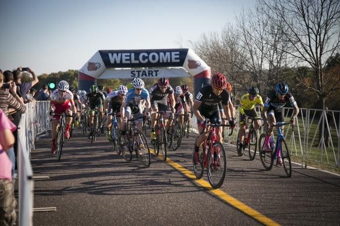The start of the men's race