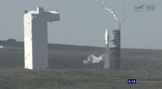 Atlas 5 Rocket With Landsat Payload Launches