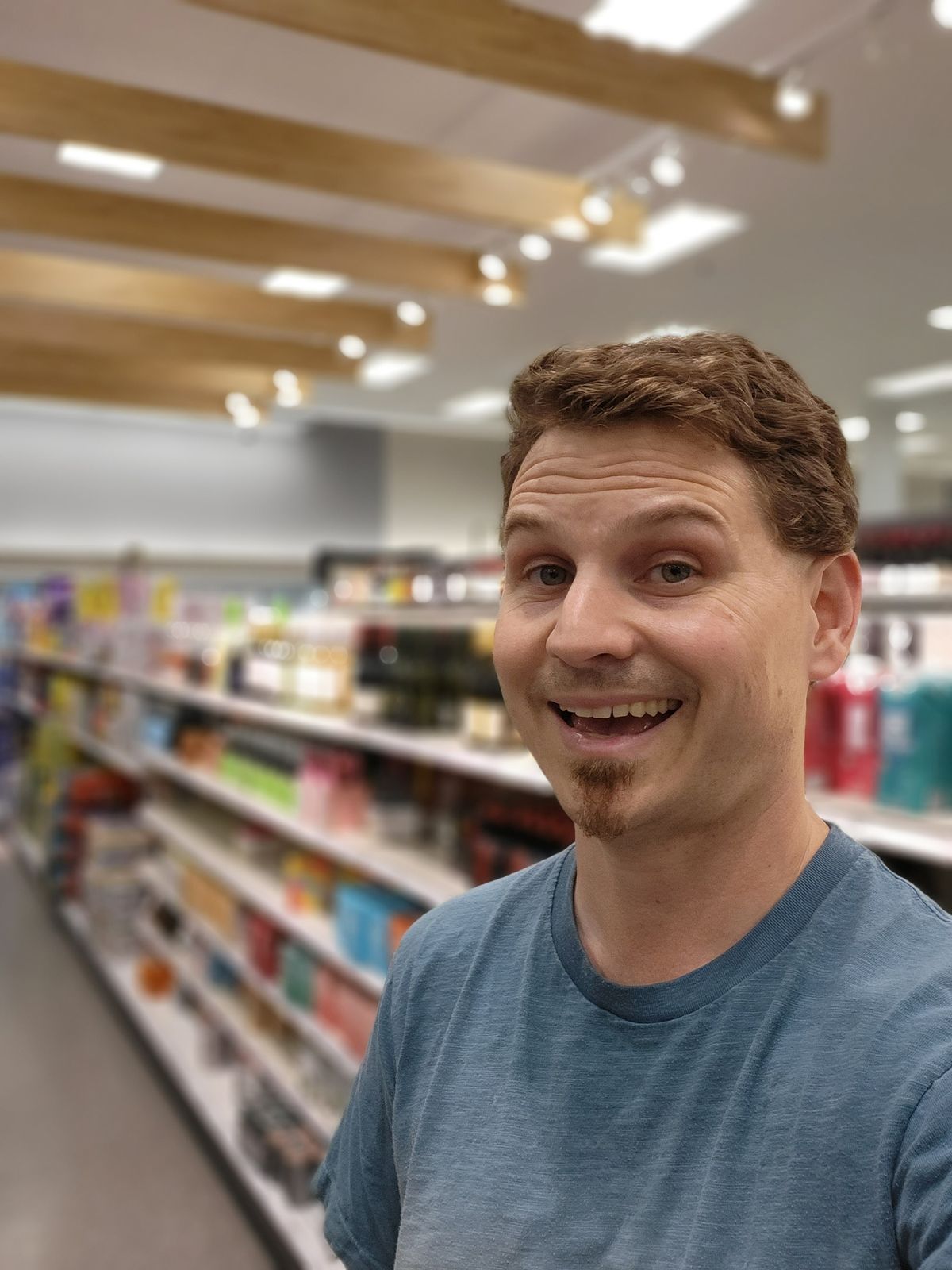 Samsung Galaxy Z Fold 3 cover camera sample