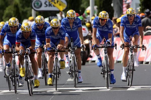 Agritubel finish its team time trial in Montpellier.