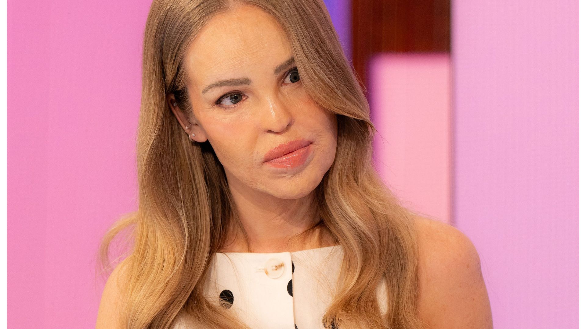 a headshot of katie piper