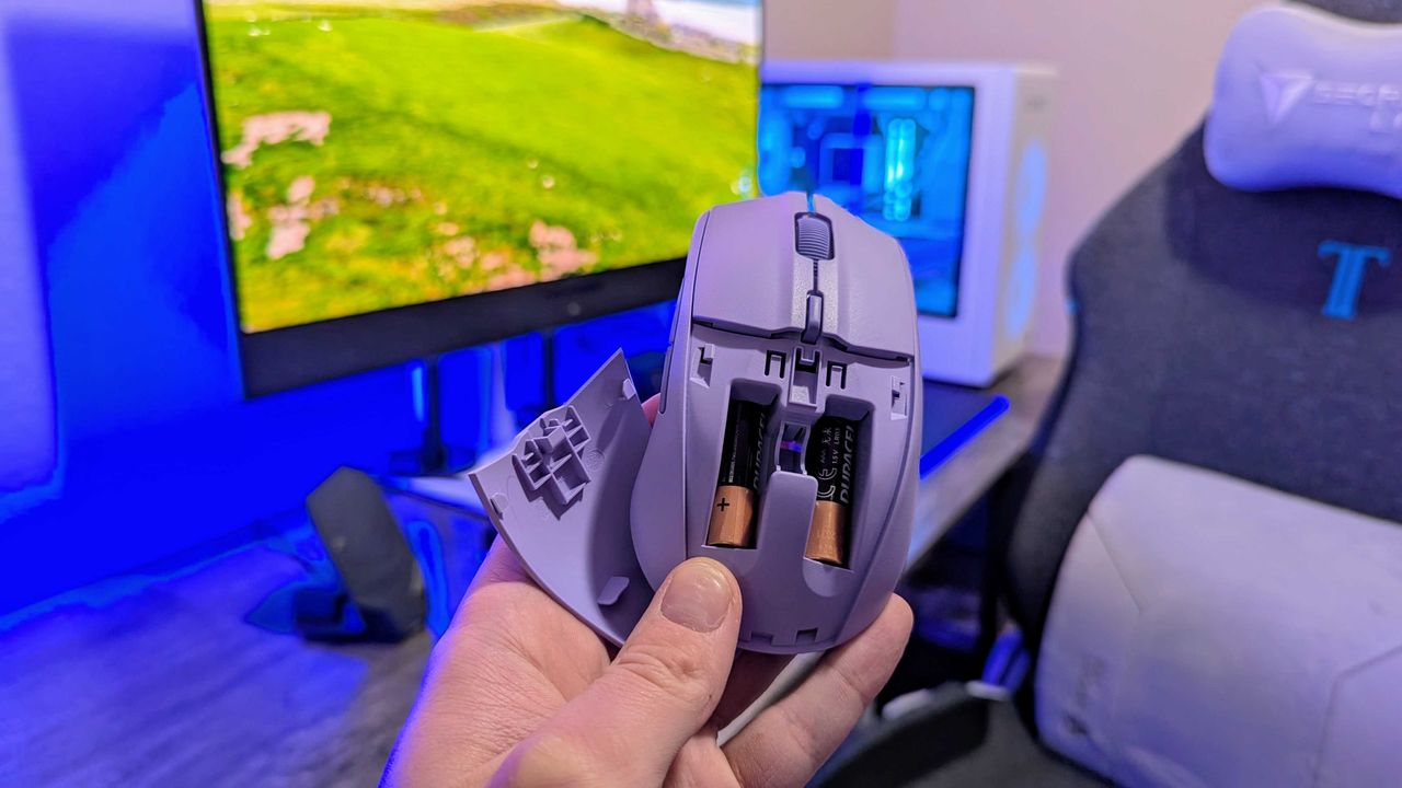 Image of the SteelSeries Rival 3 (Gen 2) Wireless gaming mouse.