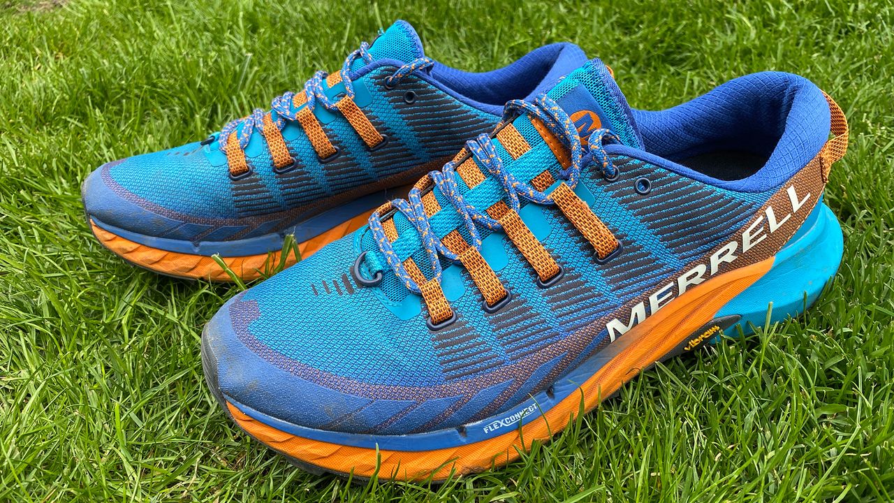 Best waterproof running shoes 2024 for rainy days T3