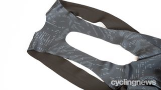 Pearl Izumi PRO bib shorts detail of the back of the straps