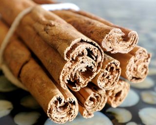 True cinnamon sticks