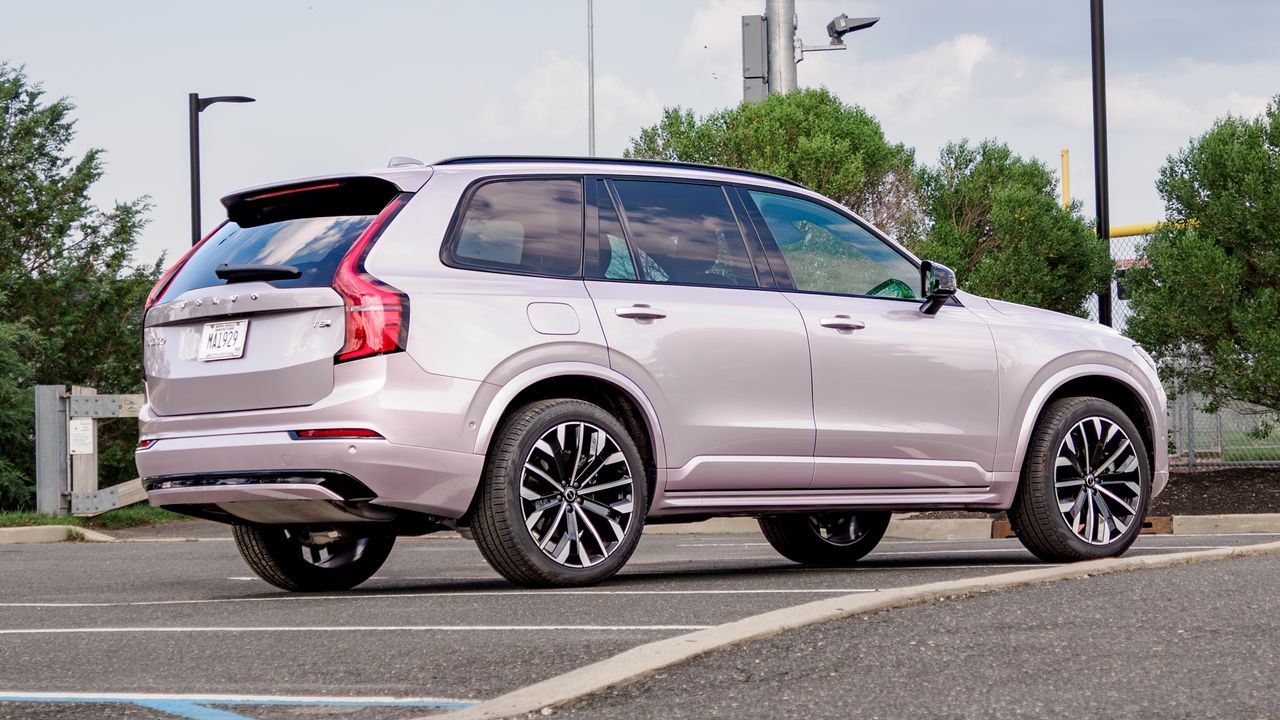 2026 Volvo XC90 review.