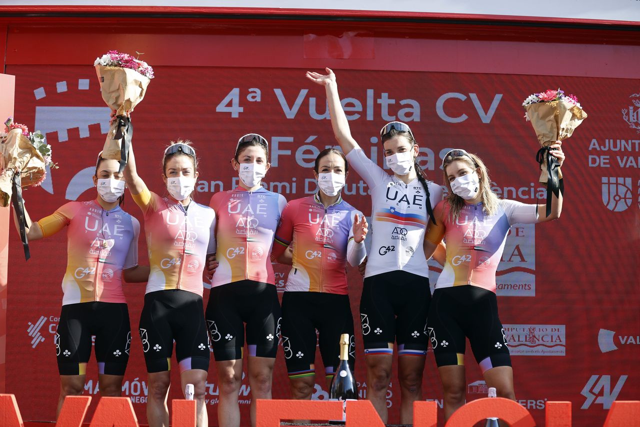The UAE Team ADQ team celebrated victory at the Vuelta CV Feminas