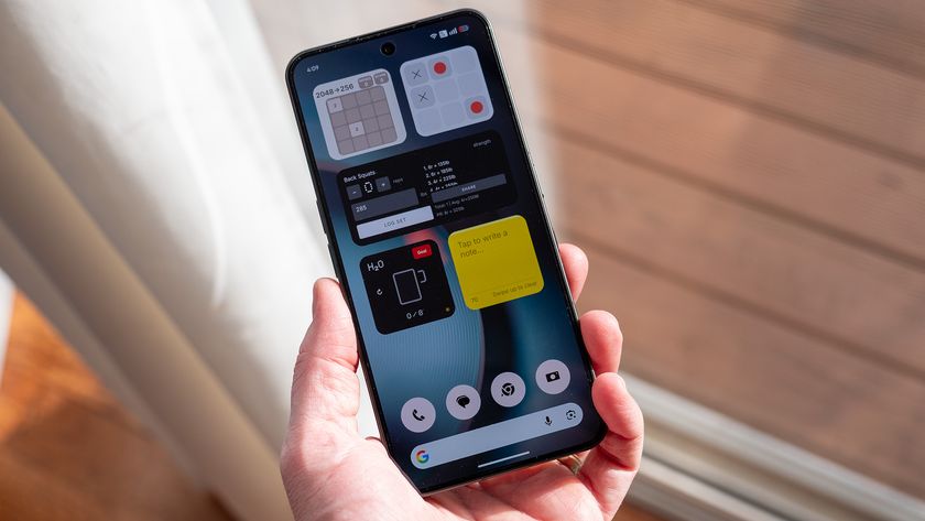 Seceral Essential Apps on a Nothing Phone 3's home screen