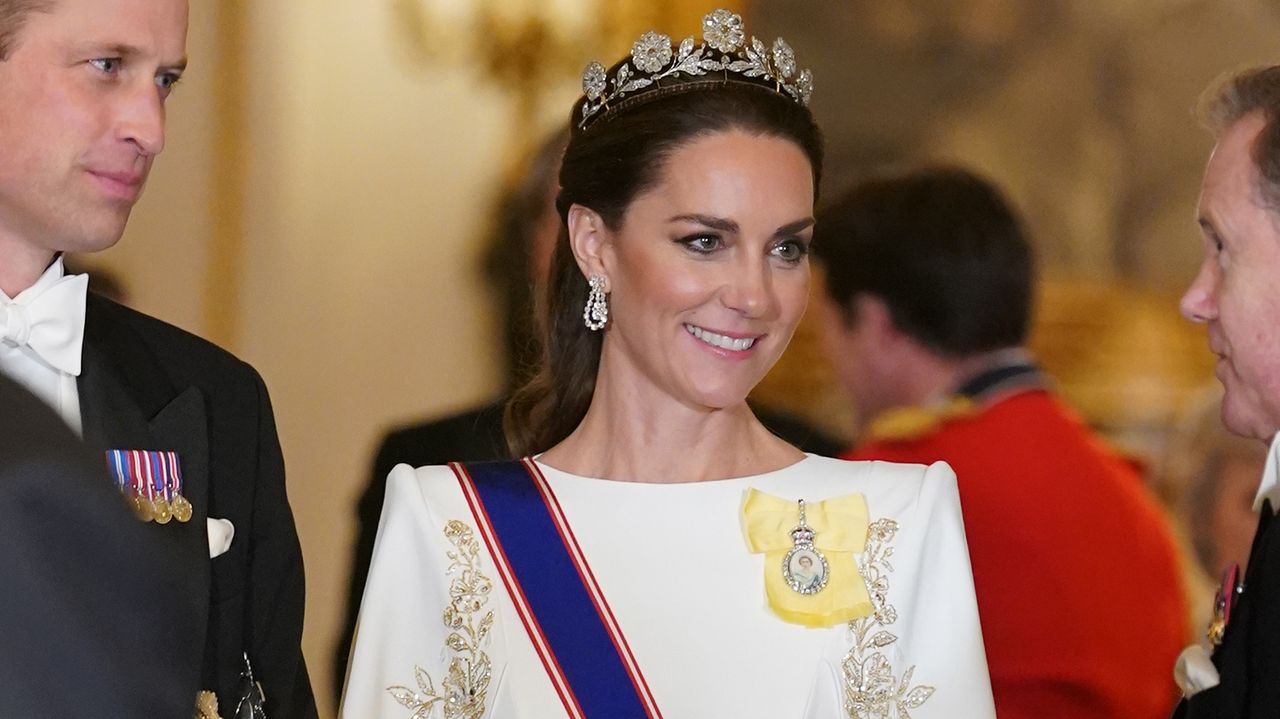 Kate Middleton made a statement with her accessories at a State Banquet on 21 November. Seen here are Prince William and Catherine, Princess of Wales at this State Banquet