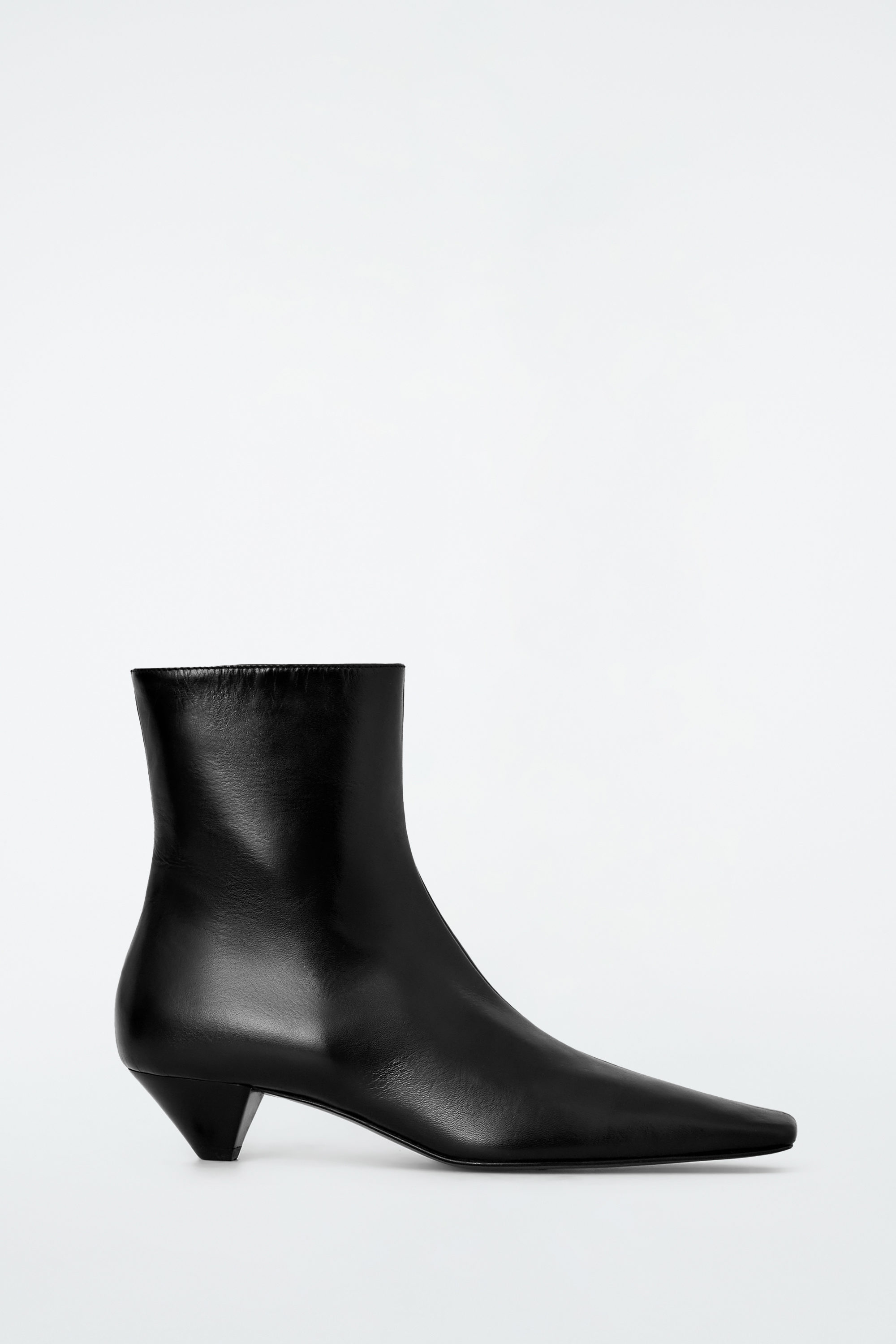 Squaretoe Leather Ankle Boots