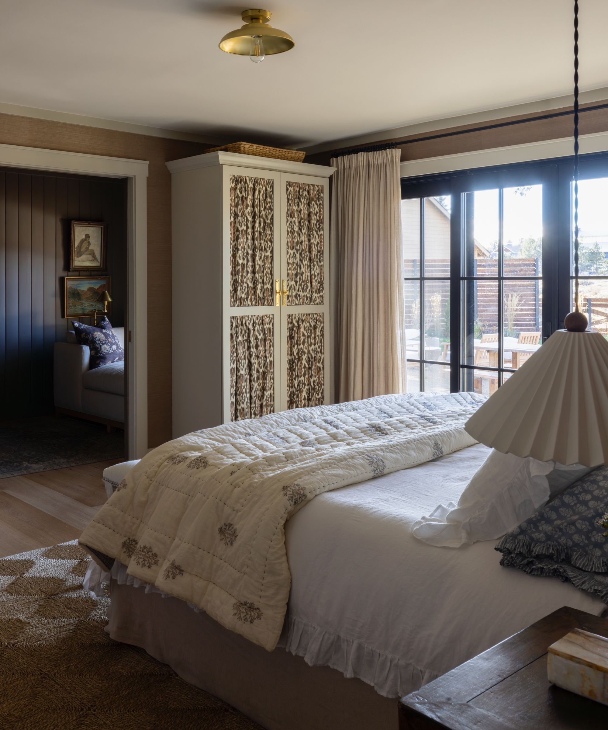 a calm ranch-style home designed by Clouz Houz