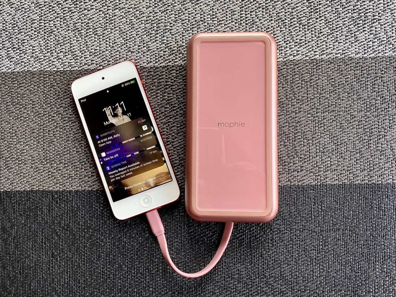 Mophie Powerstation Plus Xl Wireless Charging Cable