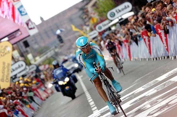 Andrey Kashechkin (Astana) completed the "Astanashing" performance.