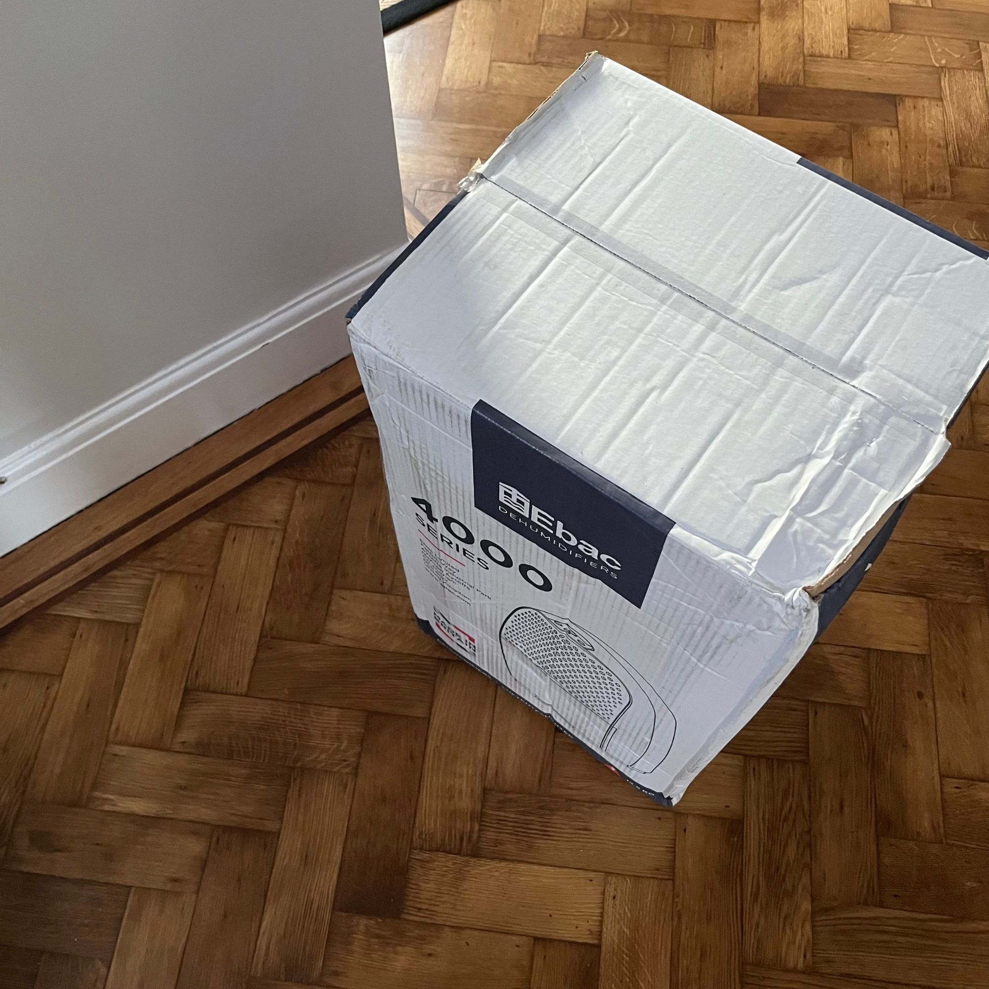 Ebac 4850 21 Litre Dehumidifier delivery box