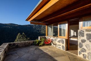 the terrace at Brazil mountain retreat Bocaina-Paraty House