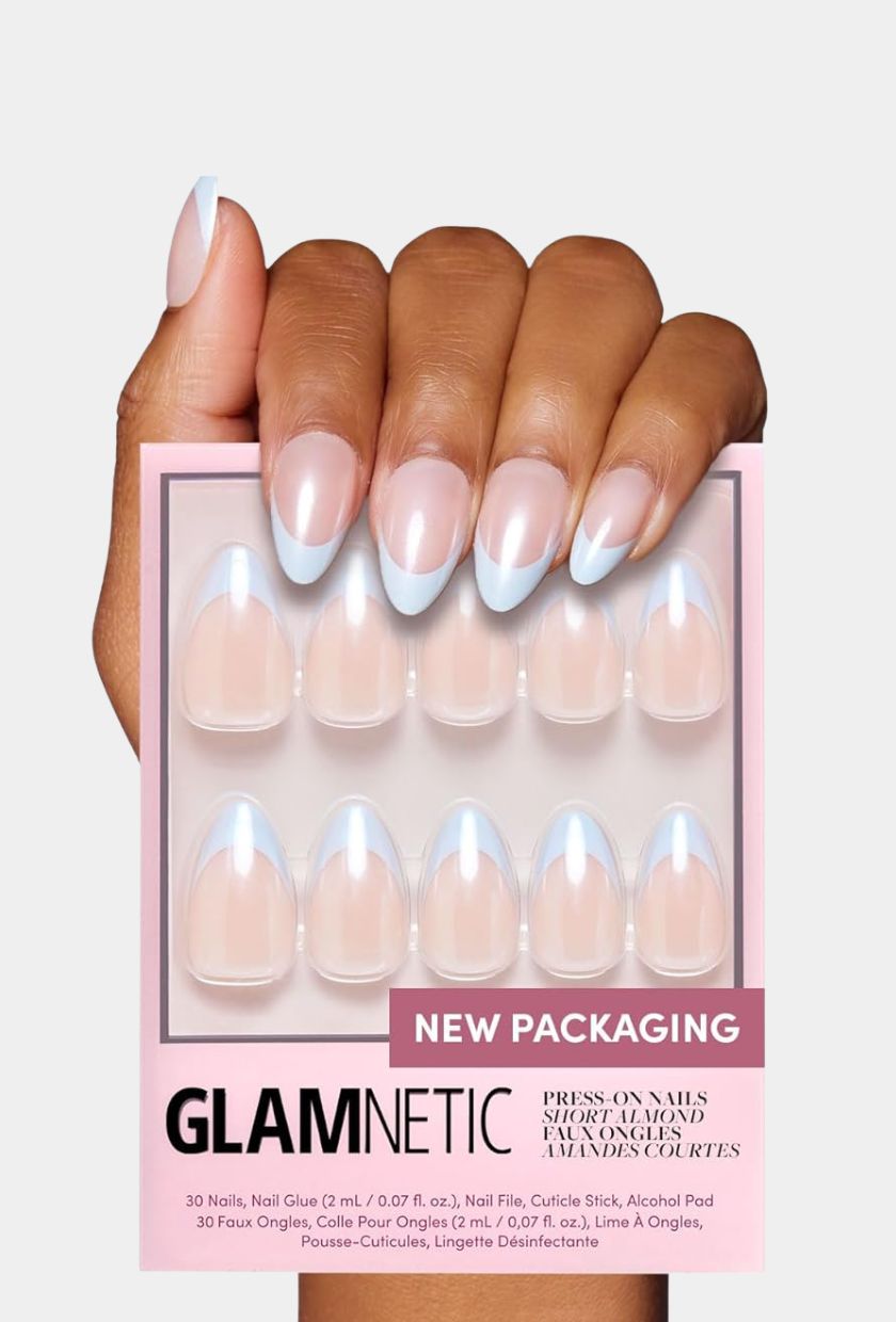 Glamnetic, Press on Nails in 'Blueberry Icing'