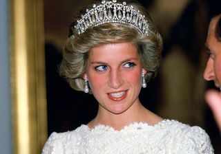 Princess Diana wears the Lover's Knot Tiara