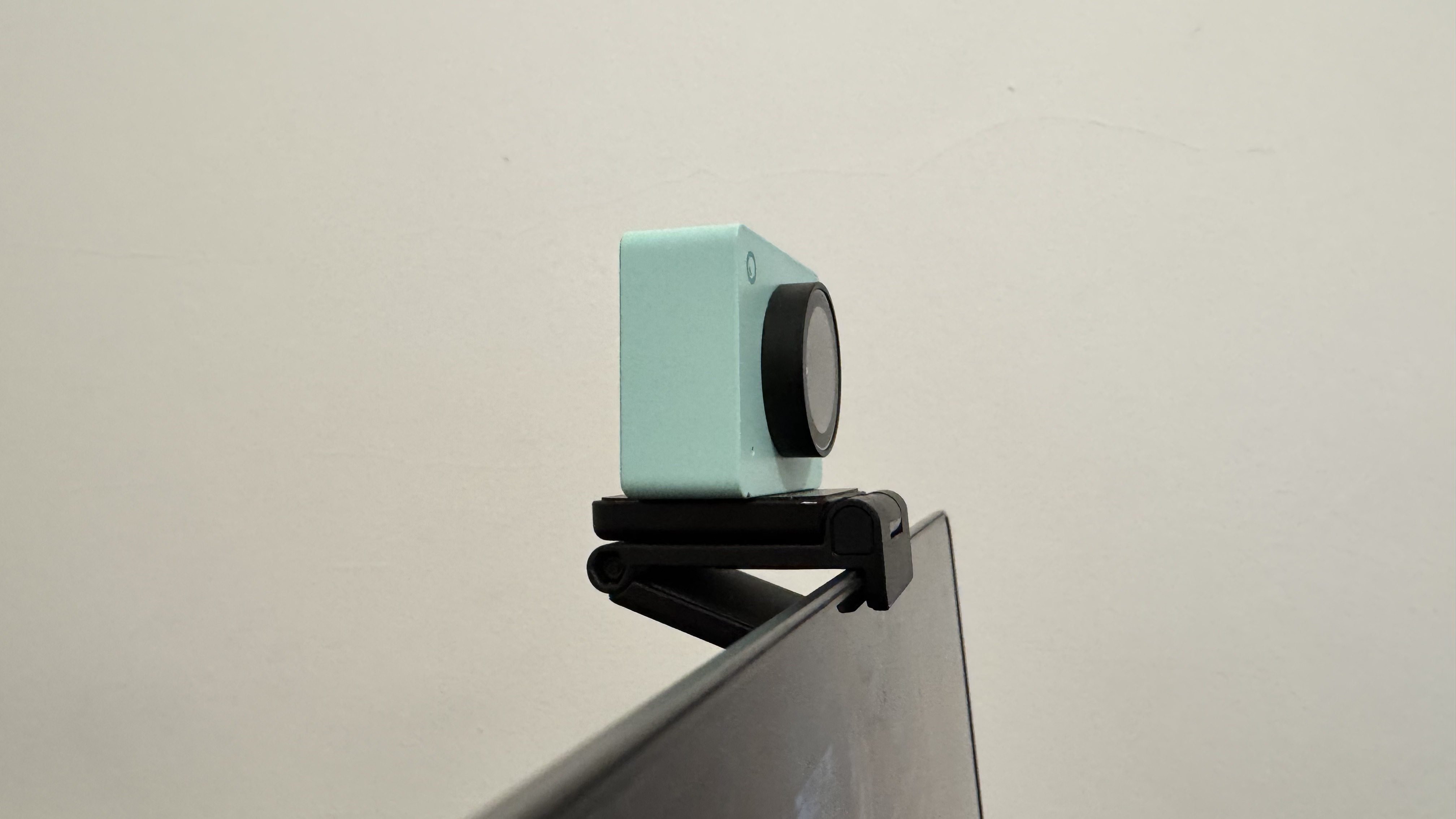 The Aurora Green OBSBot Meet 2 4K webcam