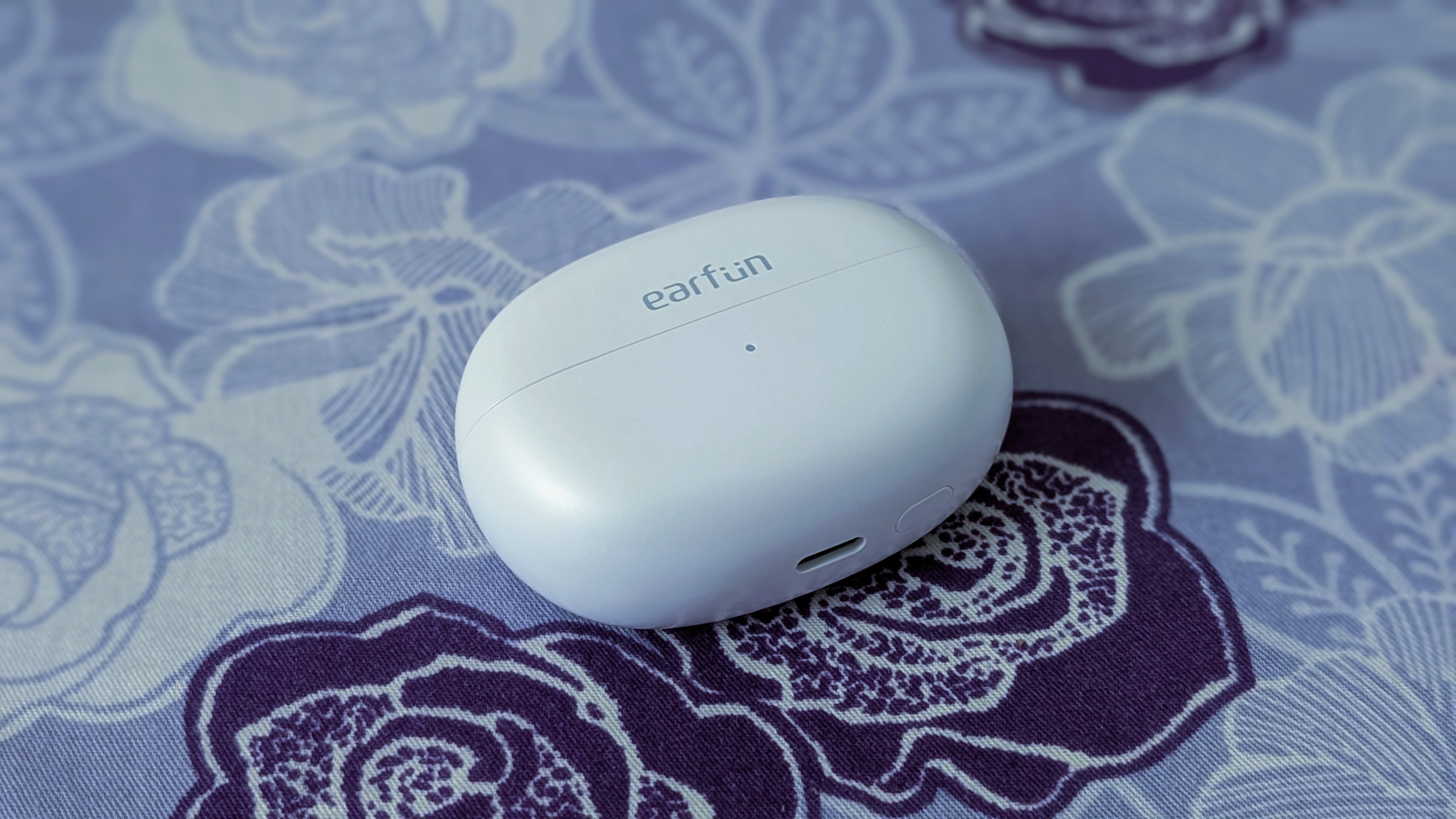 EarFun Clip Open Ear Earbuds