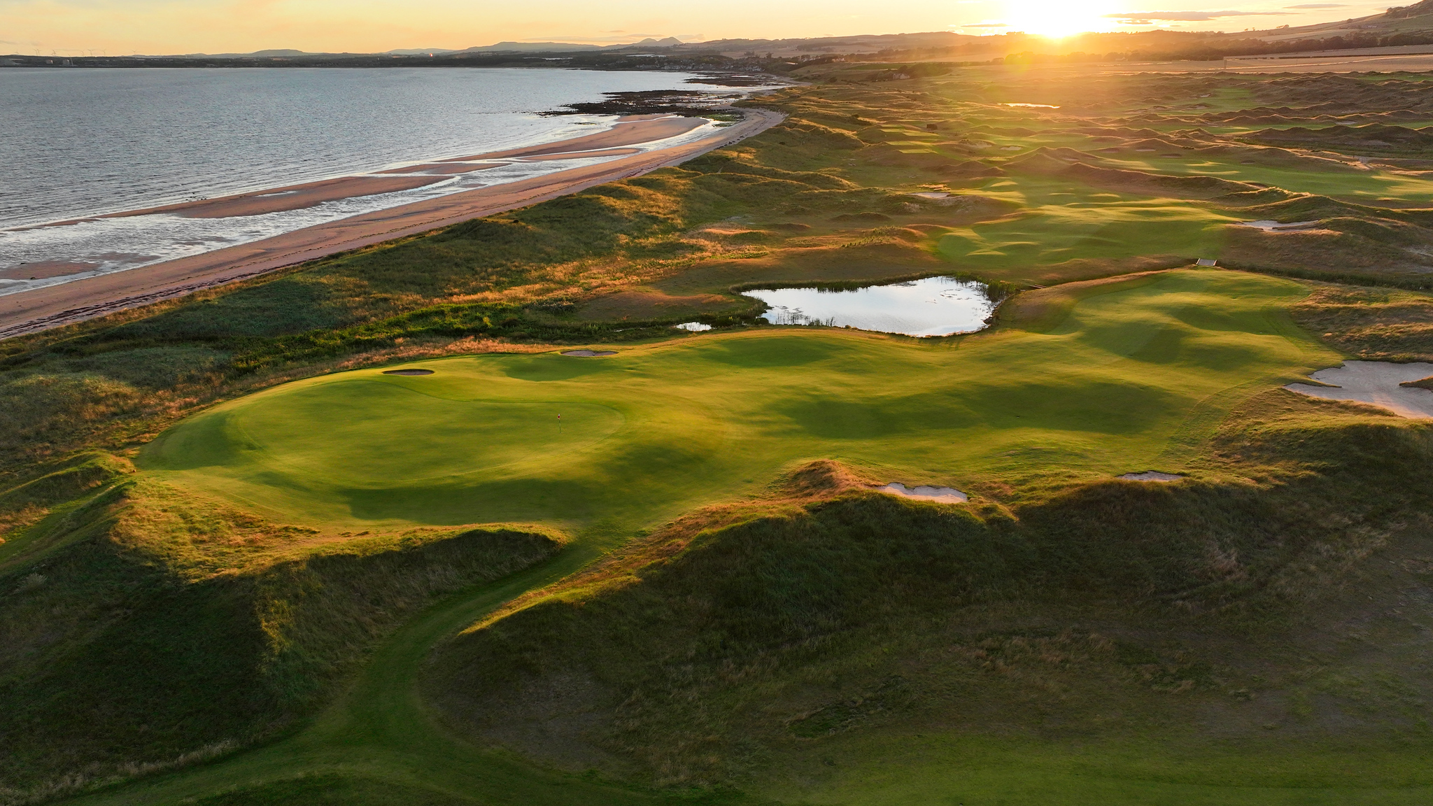 The 10th hole at Dumbarnie Links