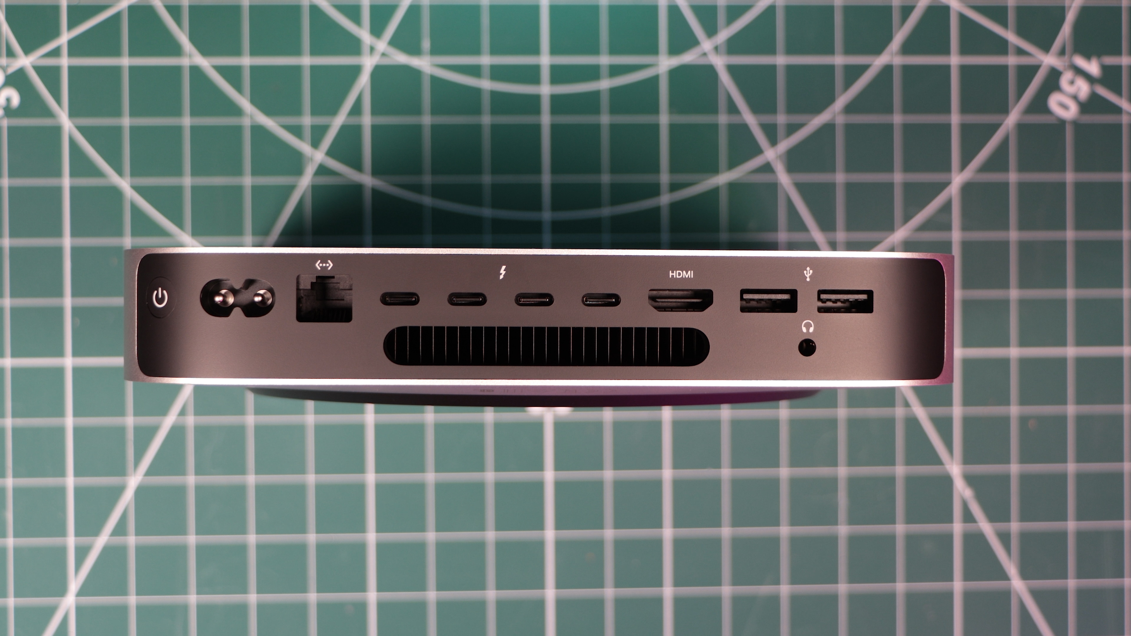 Mac mini (2023)