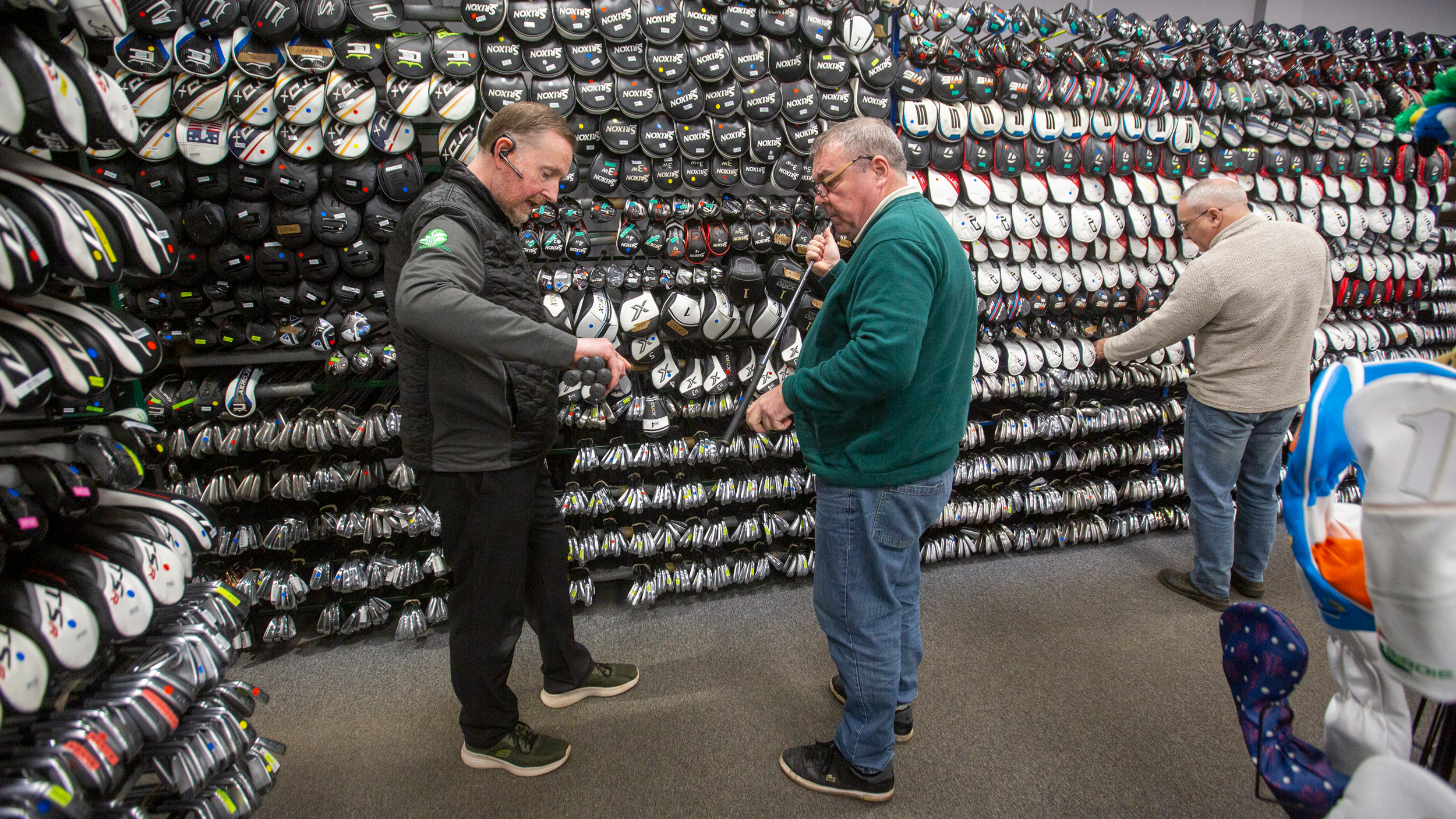 golfer asking advice on a golf club