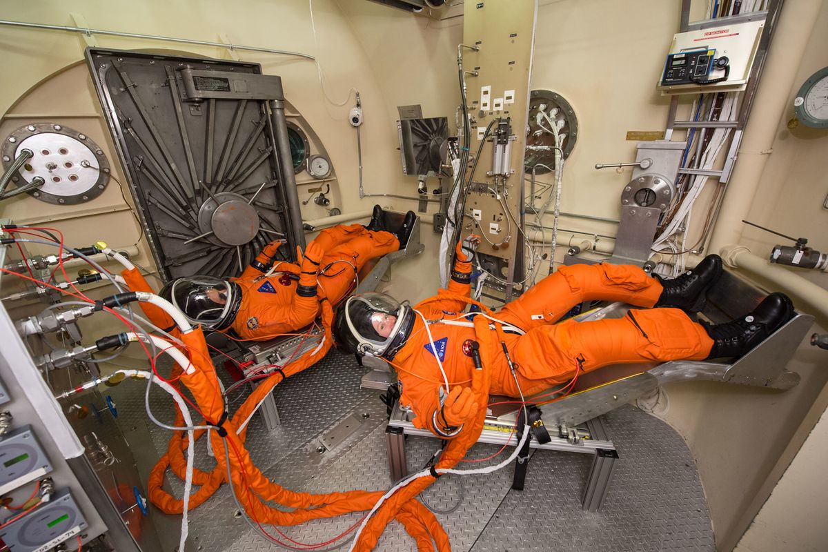 Spacesuit test JSC