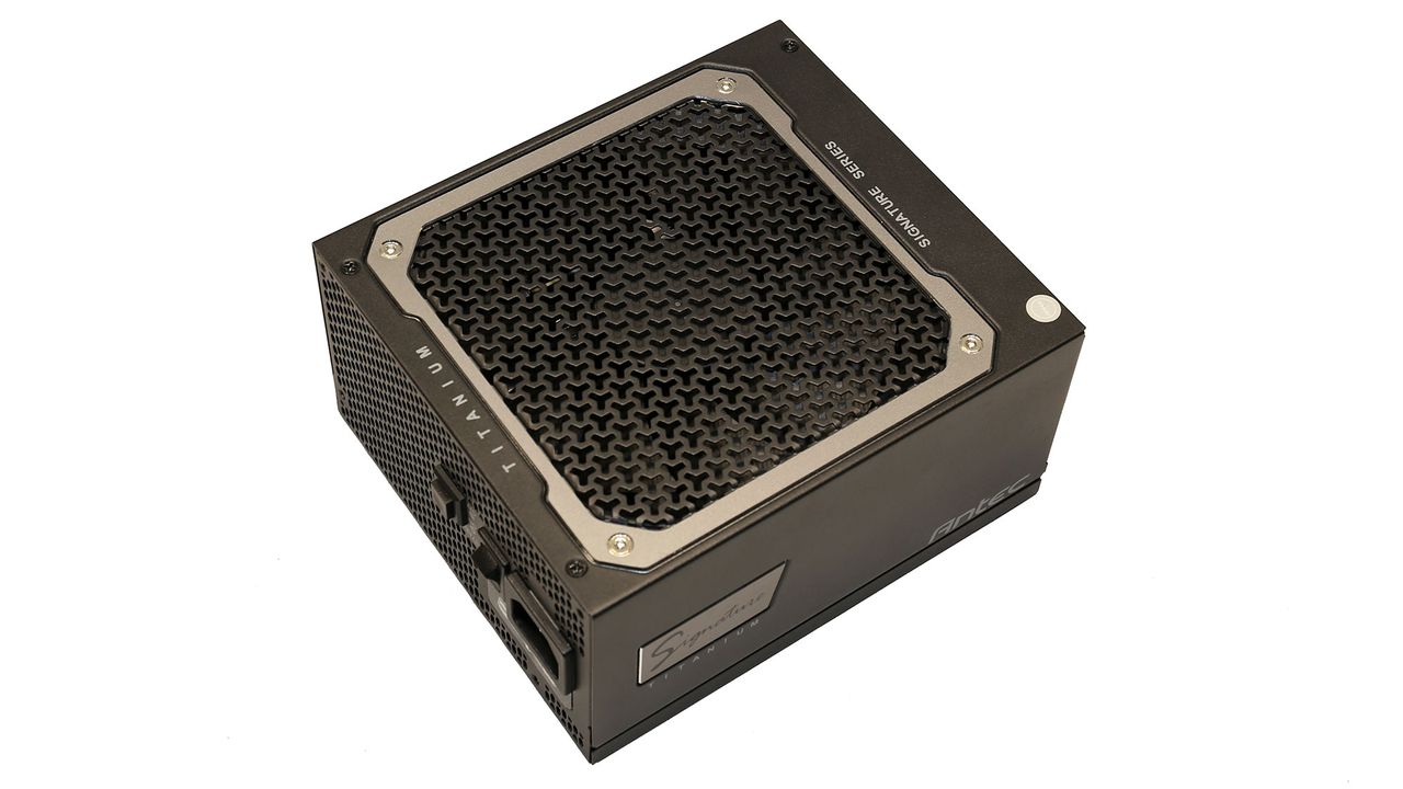 Antec Signature Titanium 1000W Product Photos