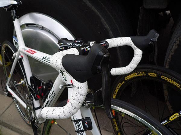Unmarked SRAM Red levers made their TdF debut