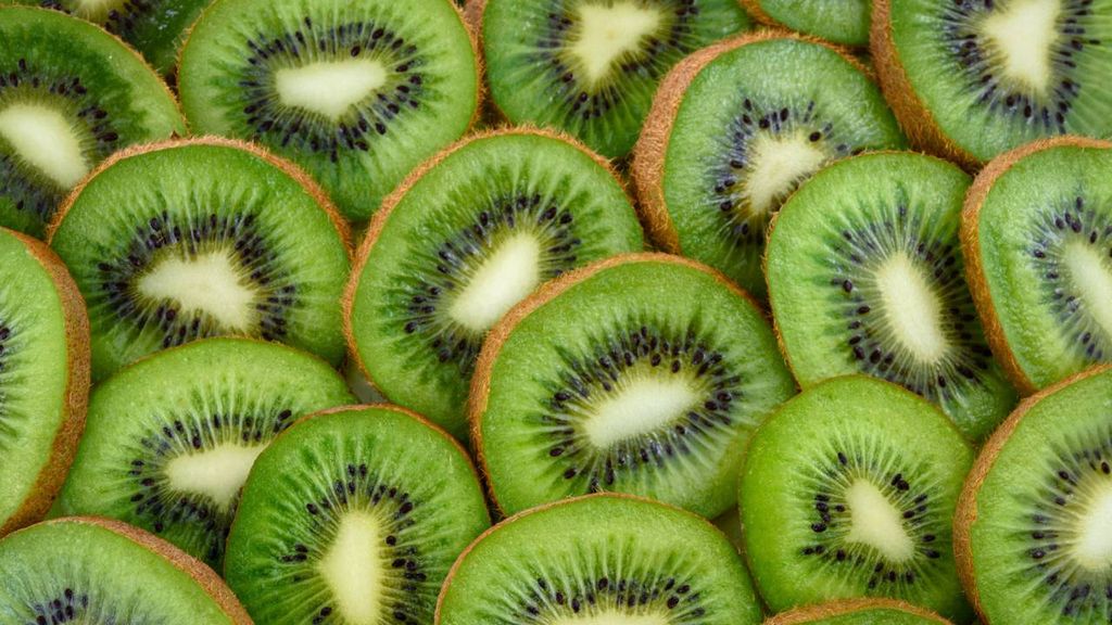 Eating this fruit before bed can help you sleep better, research finds T3