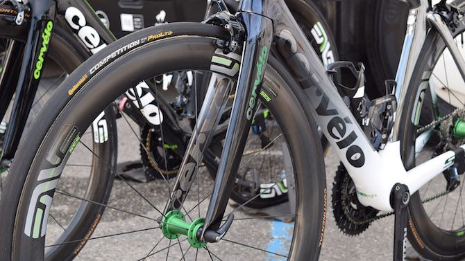 A closer look at the forks on Cavendish's bike